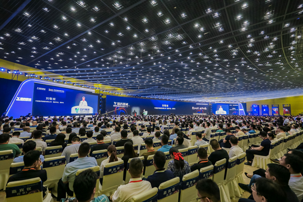 2023年9月10日至11日，，国药集团党委书记、董事长刘敬桢出席2023中国医疗器械工业峰会暨国药器械生态大会并作大会开幕致辞。。。河南省人民政府副省长刘尚进，，中国科学院院士、海南大学校长骆清铭，，郑州市委副书记、市长何雄出席。。。.jpg