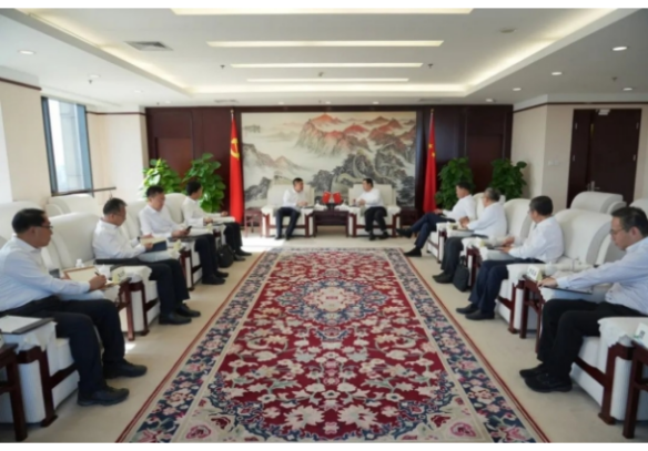 白忠泉董事长与河北省副省长赵新；；；Ｌ概